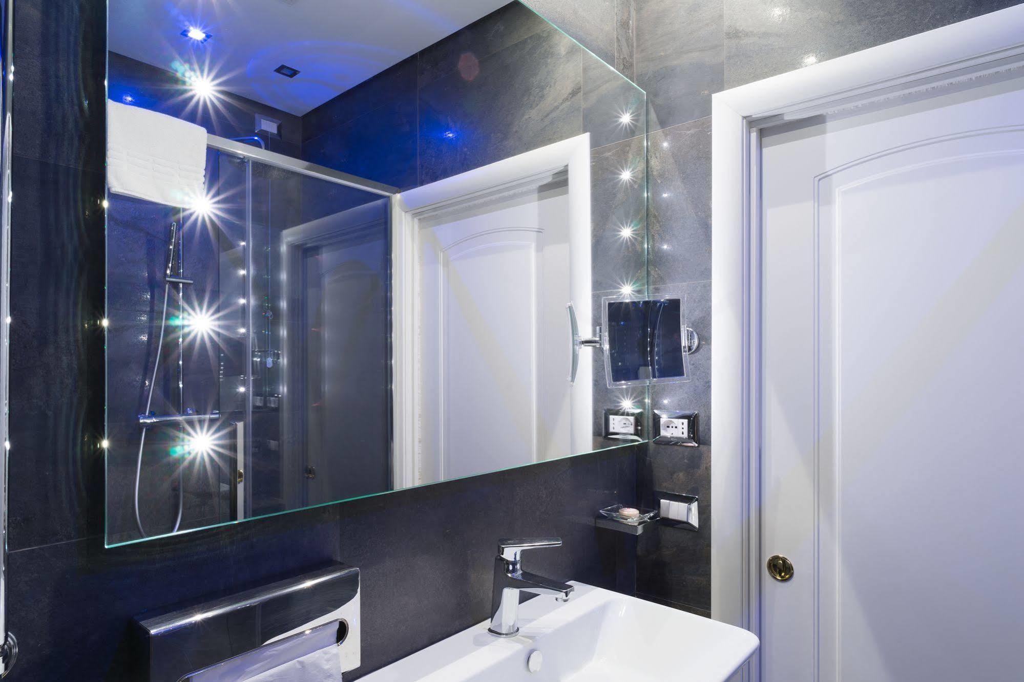 Les Diamants Spanish Steps Suite Roma Exterior foto